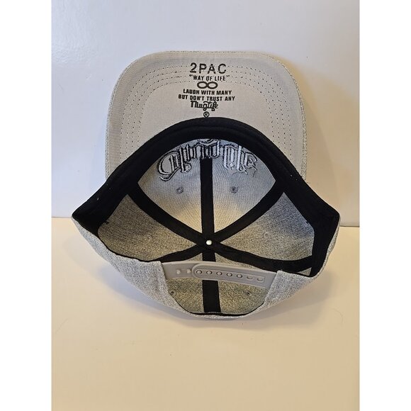 THUG LIFE OUTLAW TUPAC 2PAC EMBROIDERED SNAPBACK BASEBALL CAP HAT Brushed Gray - Picture 5 of 5